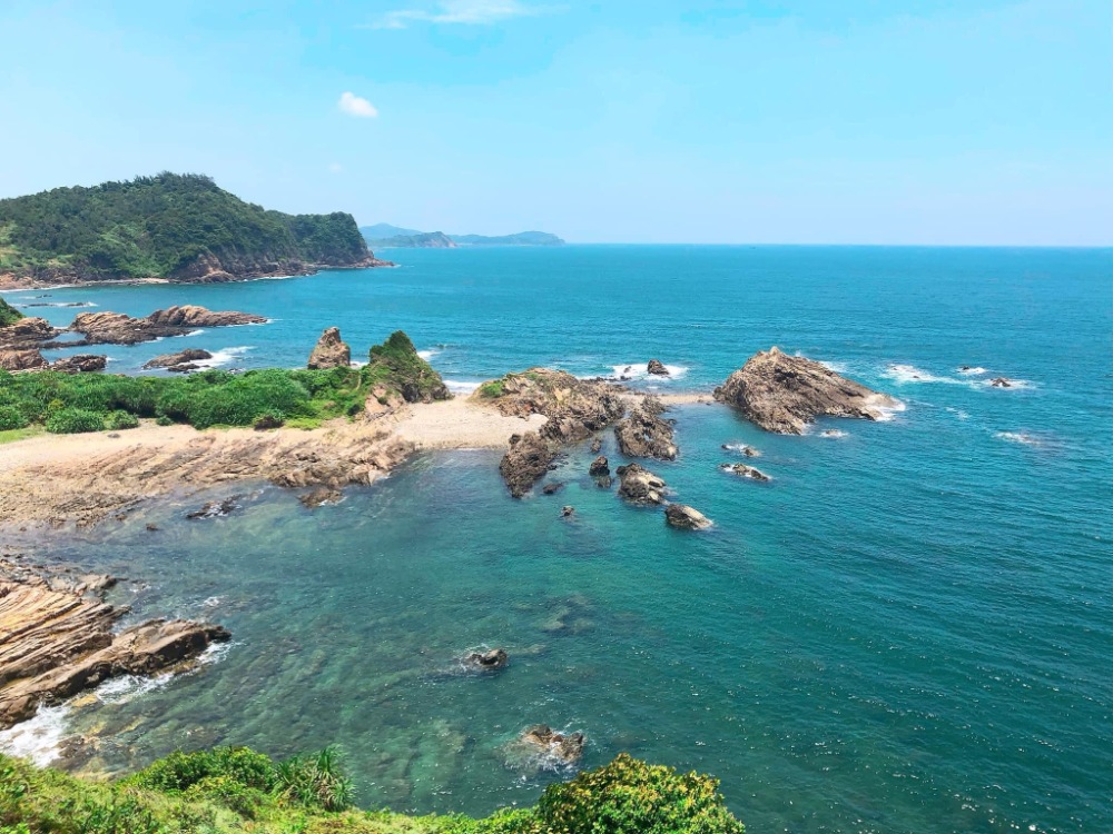 Đảo Cô Tô - Bãi Biển Hồng Vàn