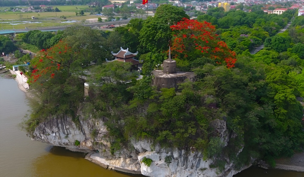 Chùa Non Nước - Đền thờ Trương Hán Siêu