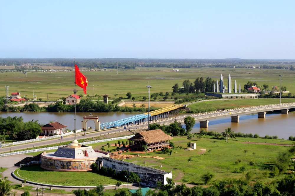 Cầu Hiền Lương – Vĩ Tuyến 17
