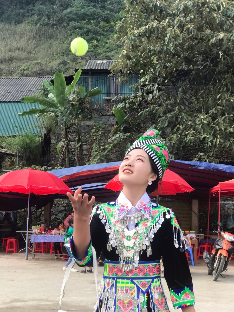 Lỳ's Y's Rê's - Kỷ niệm 2.2024 — ảnh 3