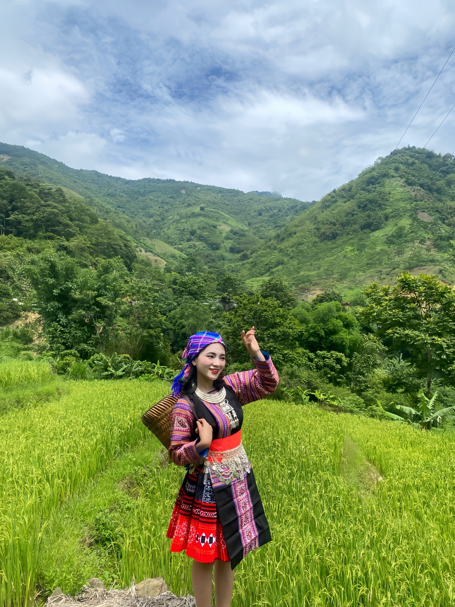 Thao Thị Khánh Linh - Kỷ niệm 6.2024 — ảnh 5