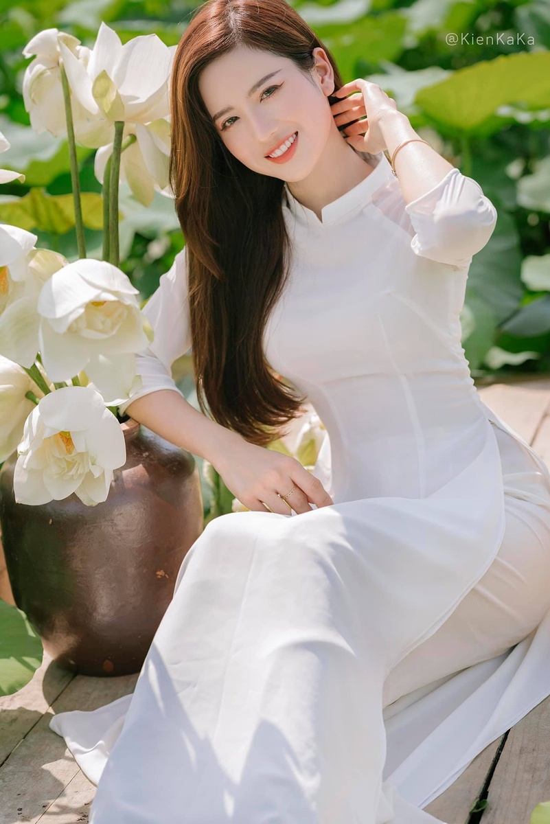 Thúy Đoàn - Áo dài 2020 — ảnh 12