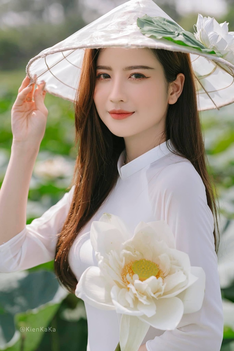 Thúy Đoàn - Áo dài 2020 — ảnh 16