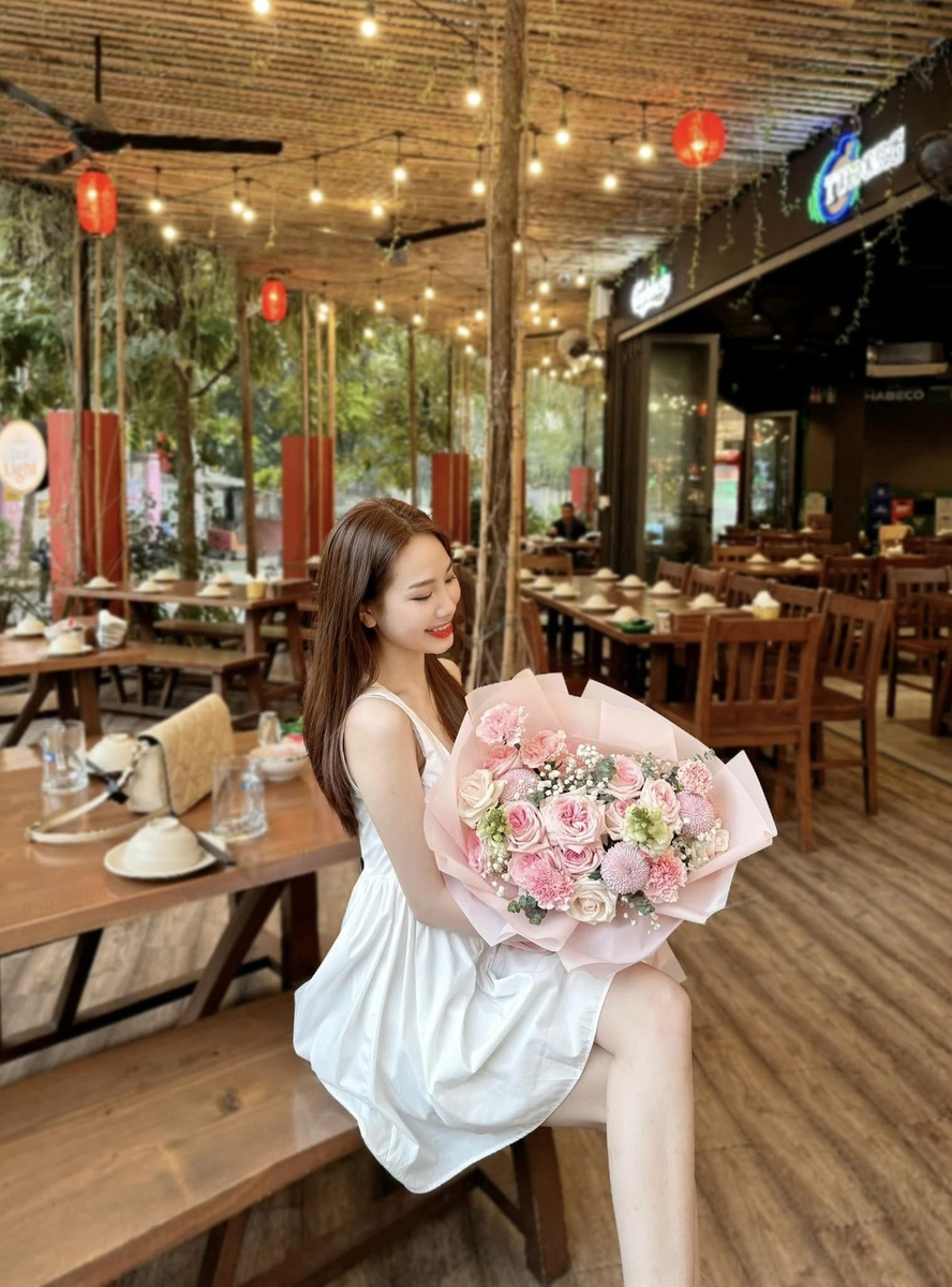 Hoàng Lan - Kỷ niệm 3.2024 — ảnh 2
