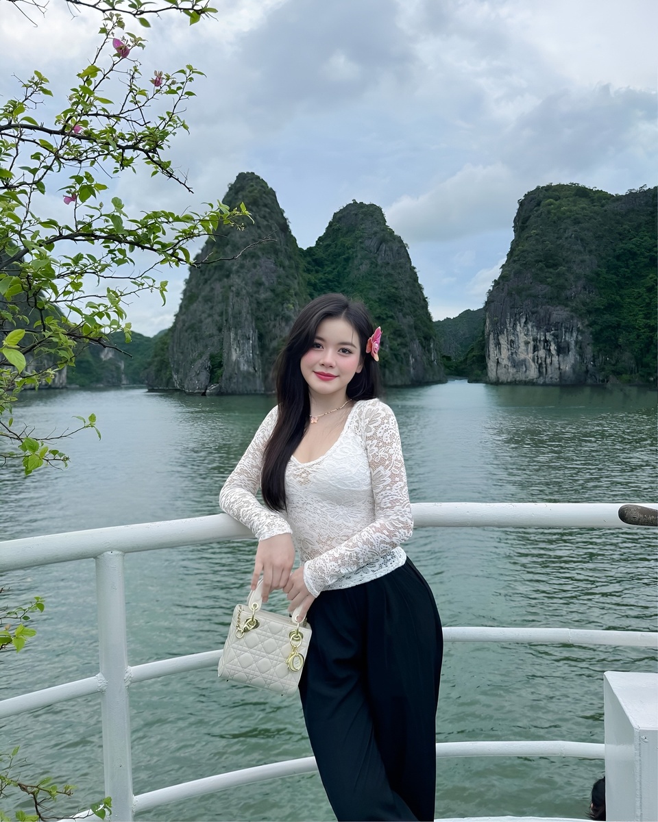 Trần Hạ Vy - Kỷ niệm 6.2024
