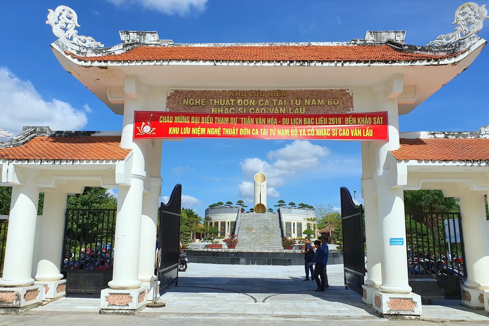 Giới thiệu