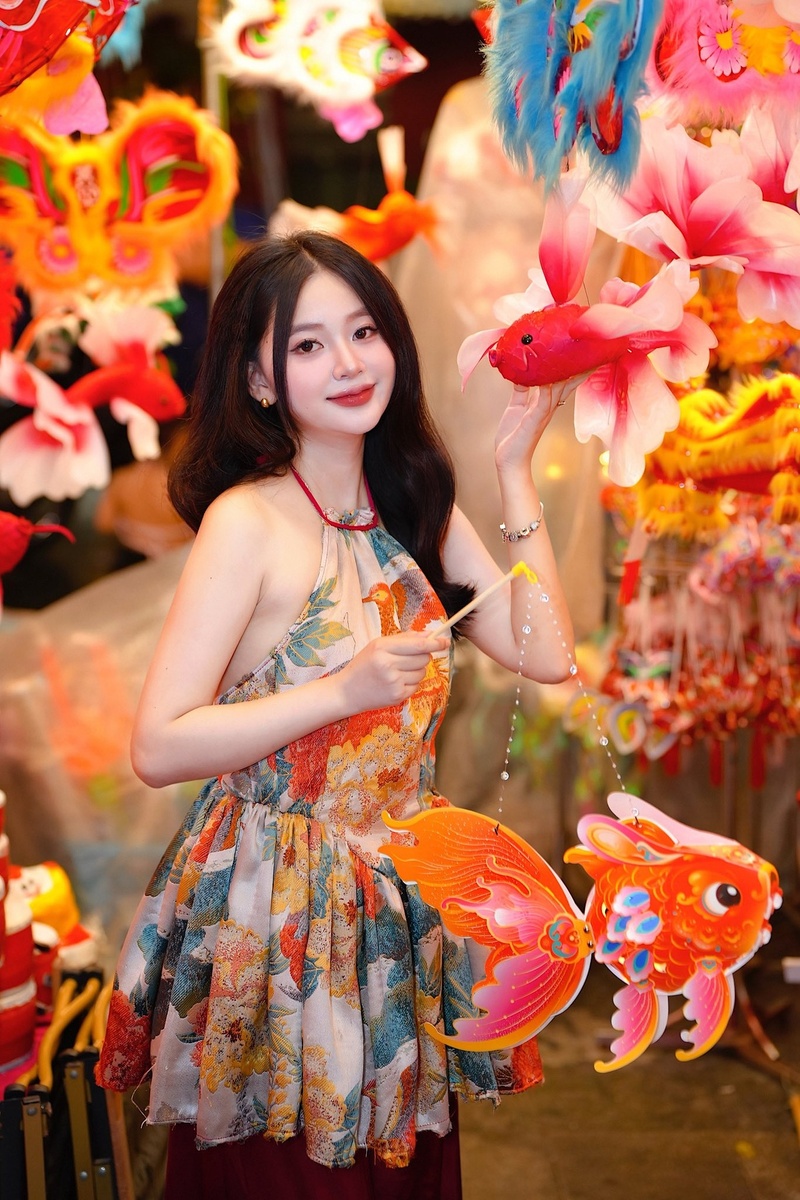 Hoàng Thảo - Kỷ niệm 10.2025