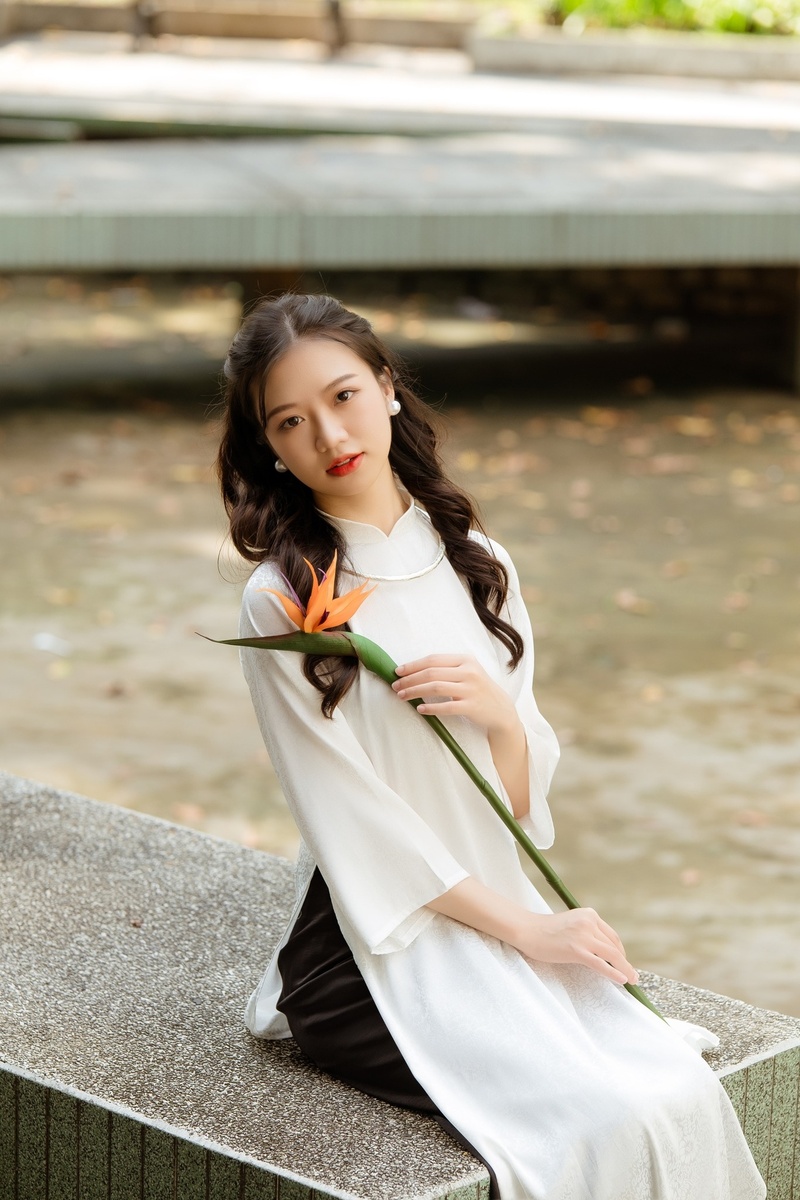 Dương Nhi - Áo dài dáng xưa 2023
