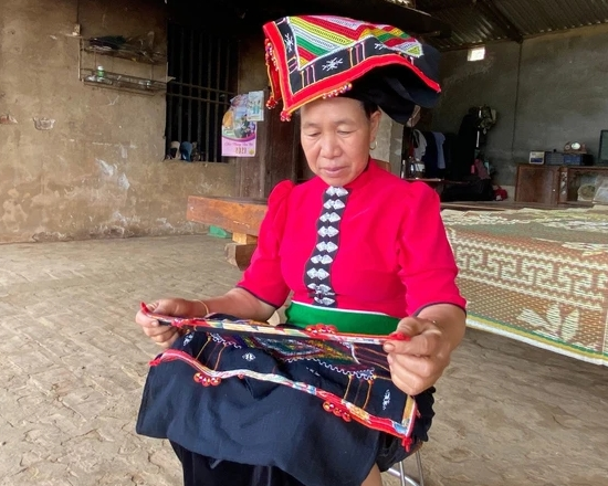 32. Dân Tộc Xinh Mun
