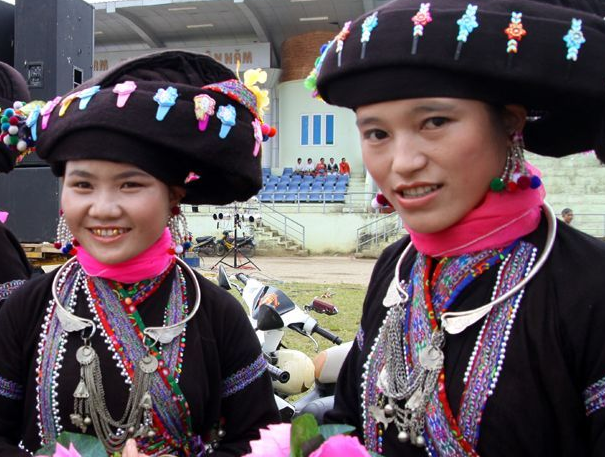 35. Dân Tộc Lào